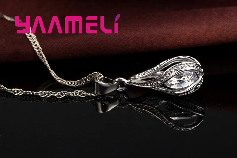 Conjunto colar e brincos gota com zircônia