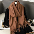 Cachecol pashmina liso com franjas