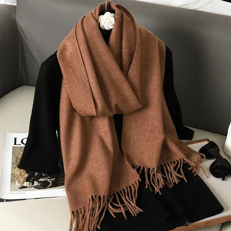 Cachecol pashmina liso com franjas