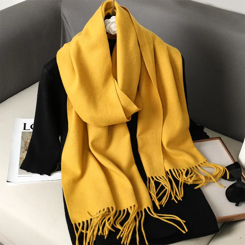 Cachecol pashmina liso com franjas