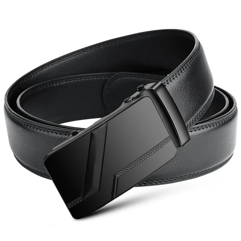 Cinto masculino preto com fivela automática
