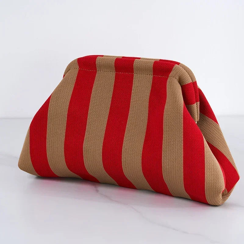 Bolsa de crochê franzida estilo nuvem