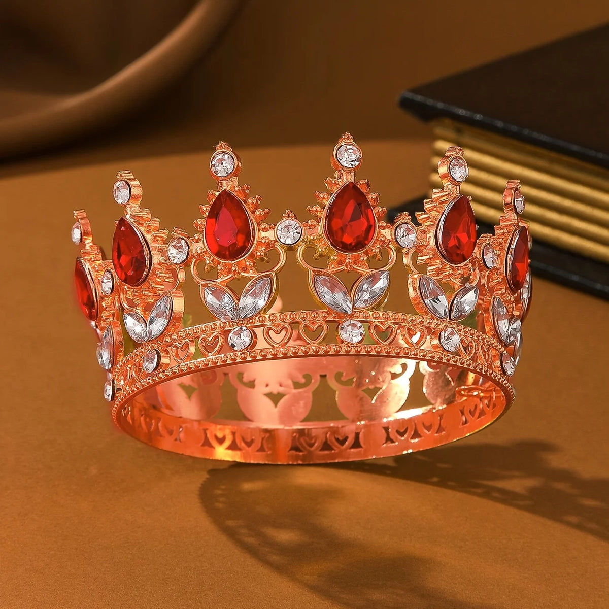 Tiara coroa barroca com cristais