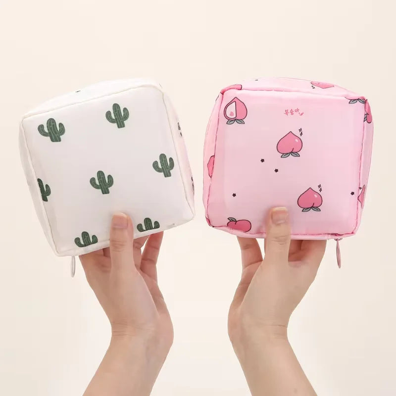 Necessaire para absorventes estampada