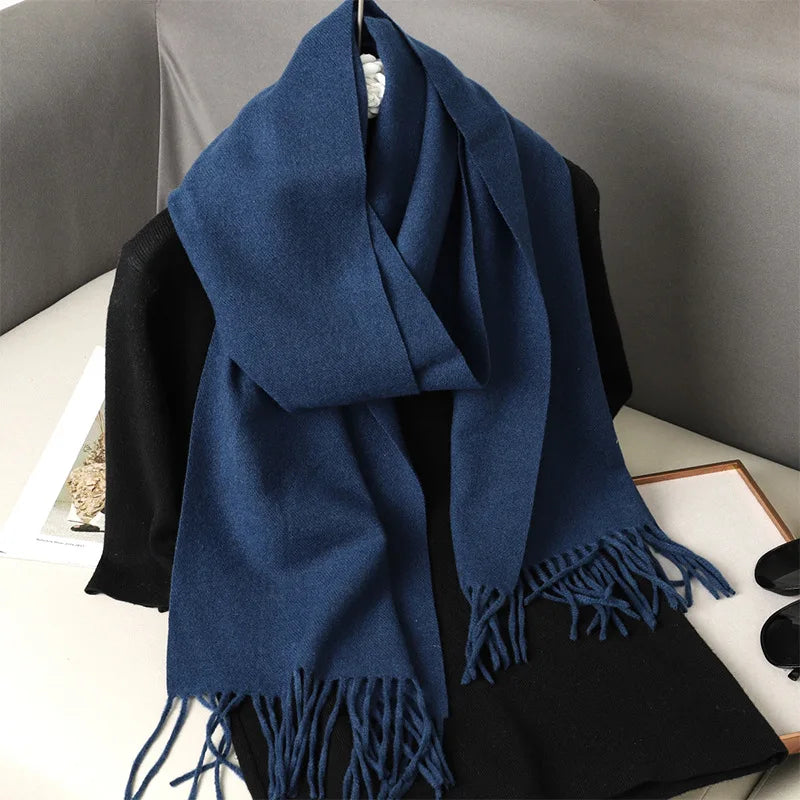 Cachecol pashmina liso com franjas