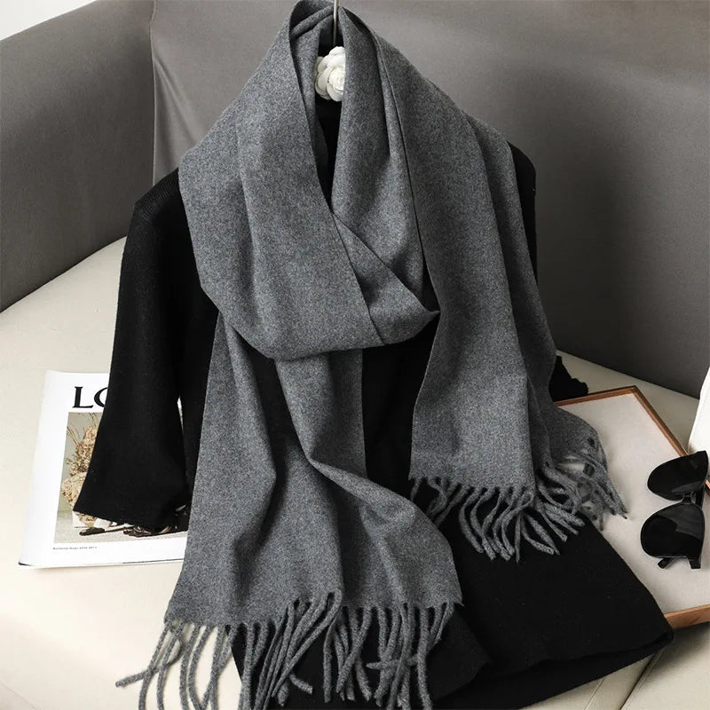 Cachecol pashmina liso com franjas