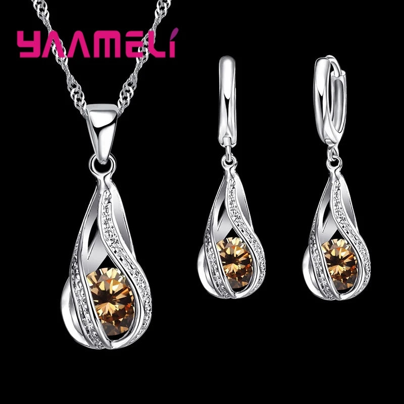 Conjunto colar e brincos gota com zircônia