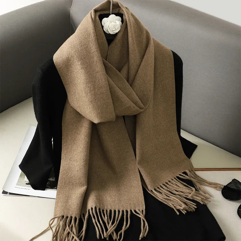 Cachecol pashmina liso com franjas