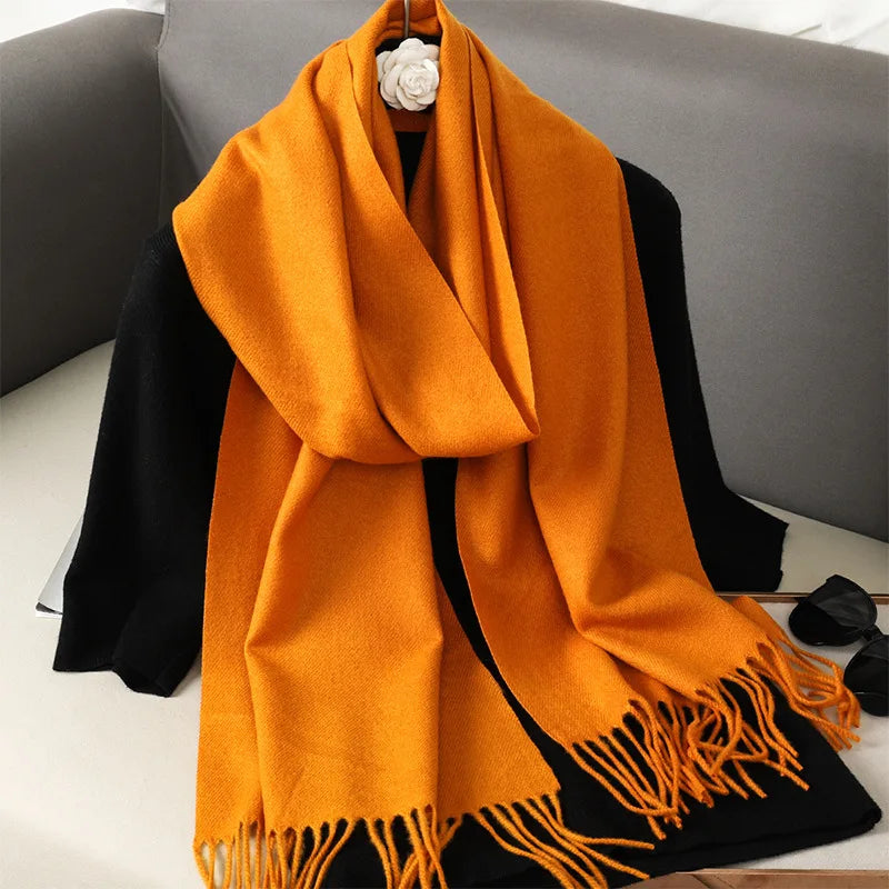 Cachecol pashmina liso com franjas