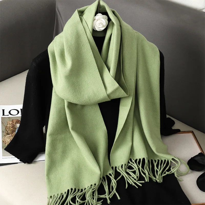 Cachecol pashmina liso com franjas