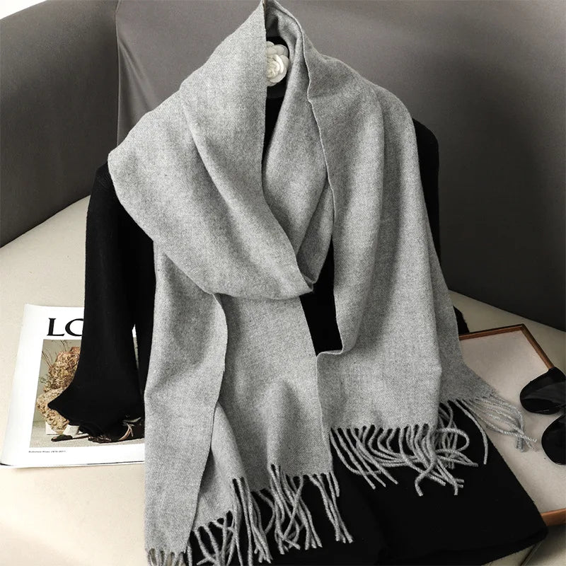 Cachecol pashmina liso com franjas