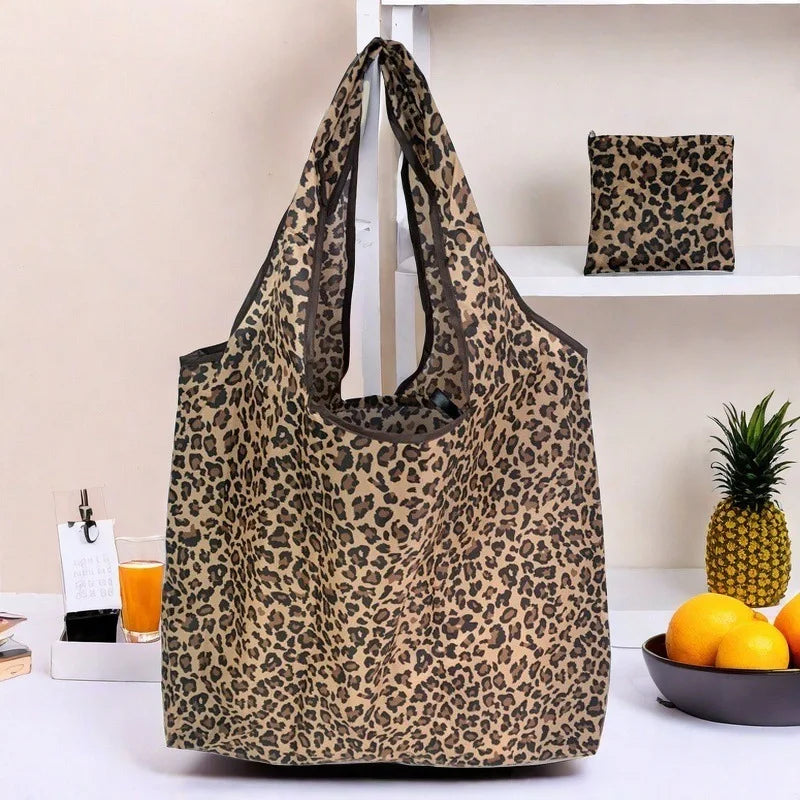 Bolsa sacola dobrável de oncinha grande