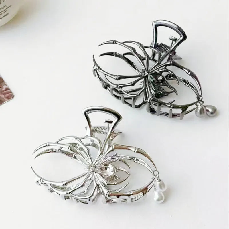Presilha de cabelo com strass e pérolas estilo Y2K