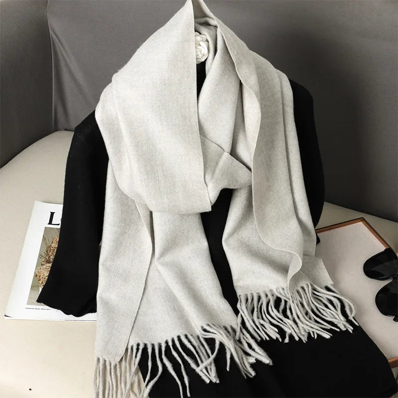 Cachecol pashmina liso com franjas