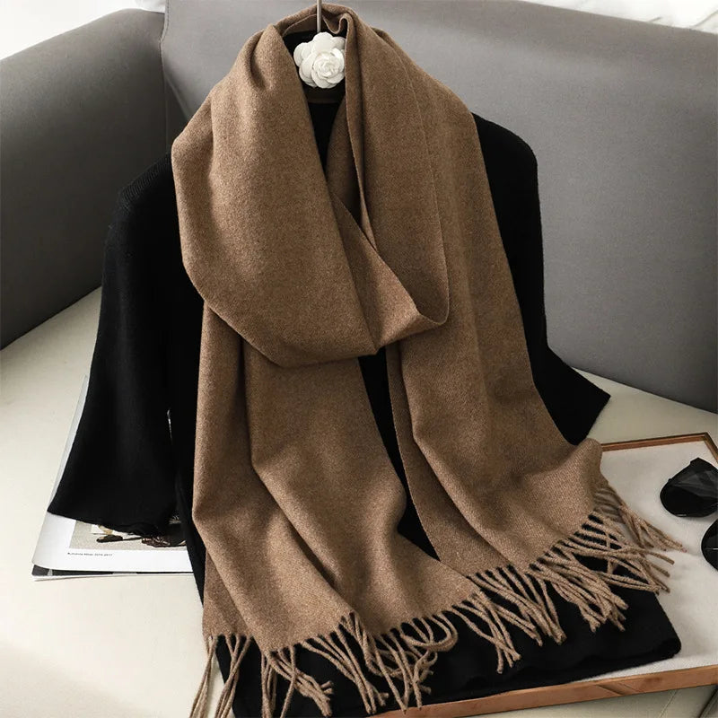 Cachecol pashmina liso com franjas