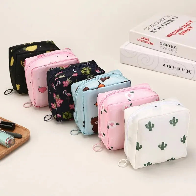 Necessaire para absorventes estampada