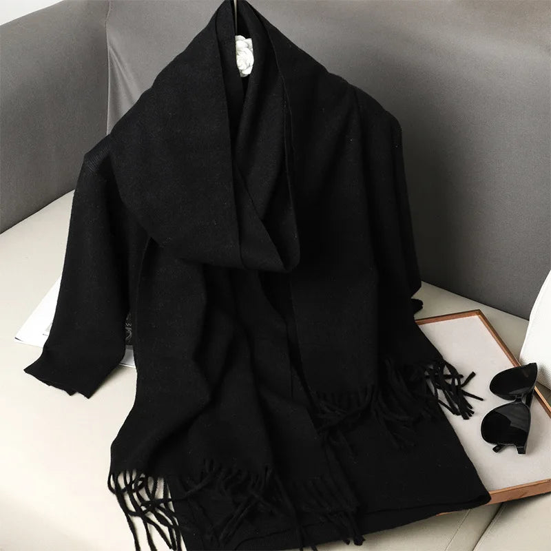 Cachecol pashmina liso com franjas