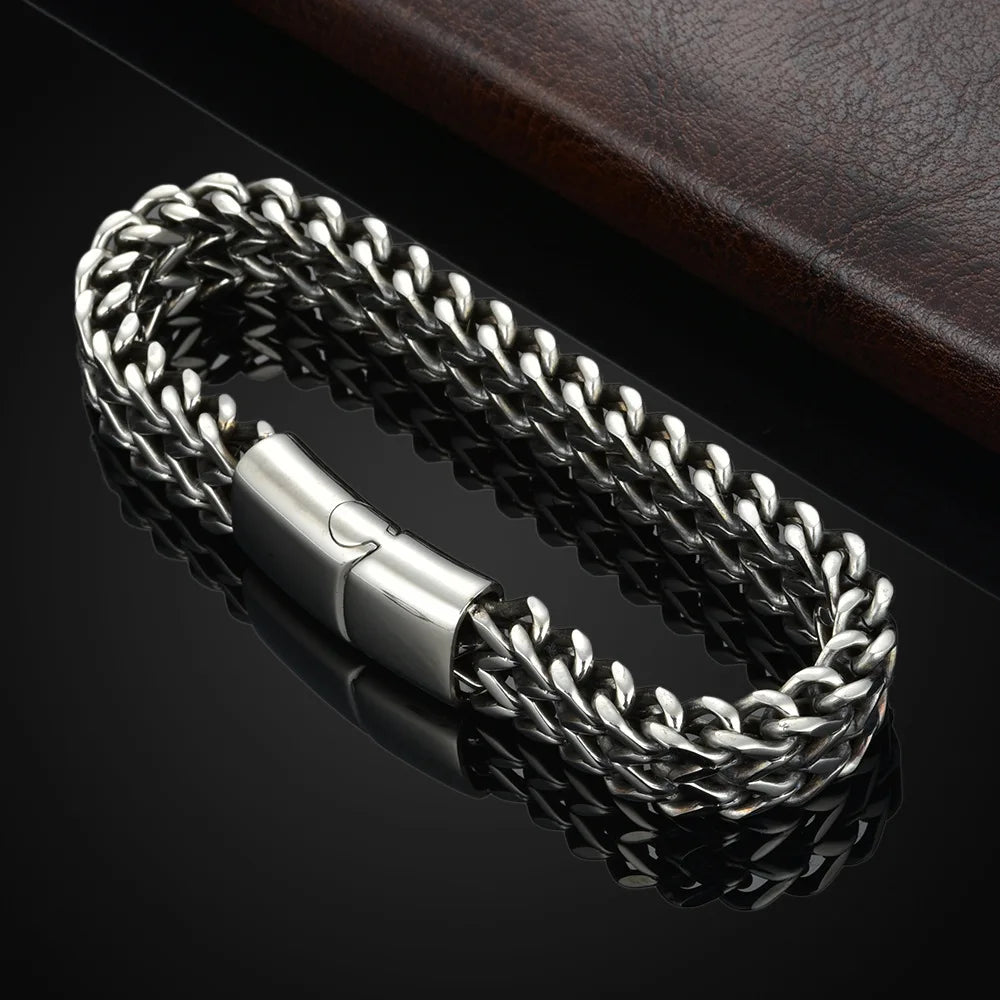 Pulseira trançada de aço inox com fecho magnético