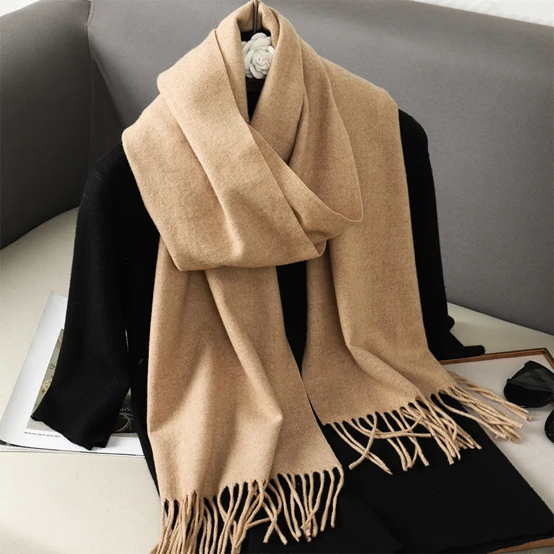 Cachecol pashmina liso com franjas