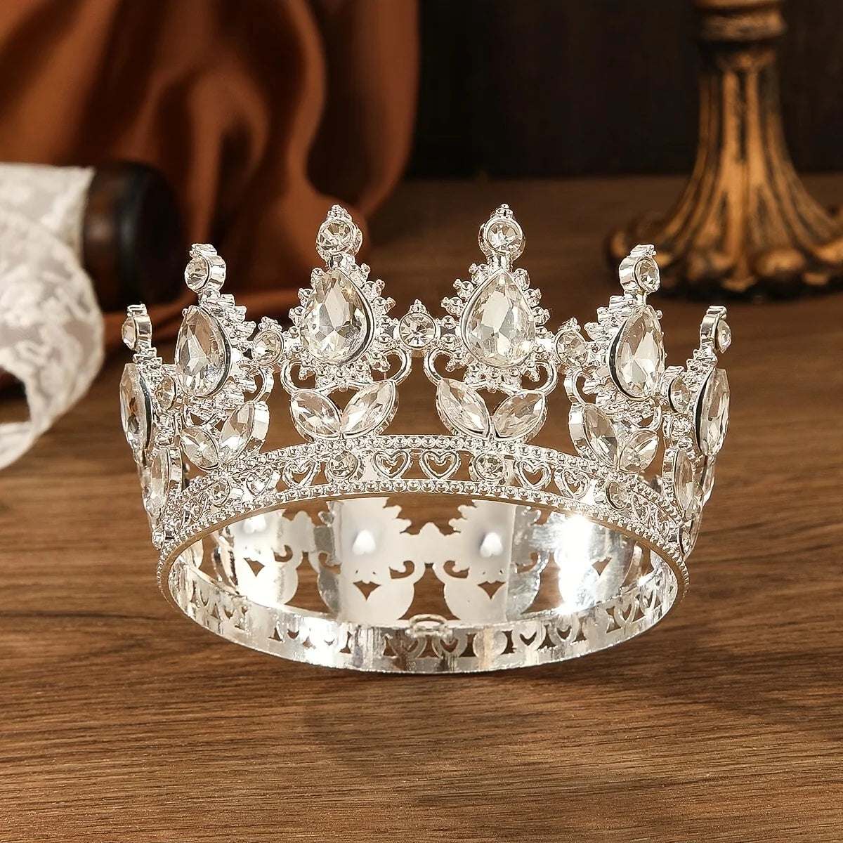 Tiara coroa barroca com cristais