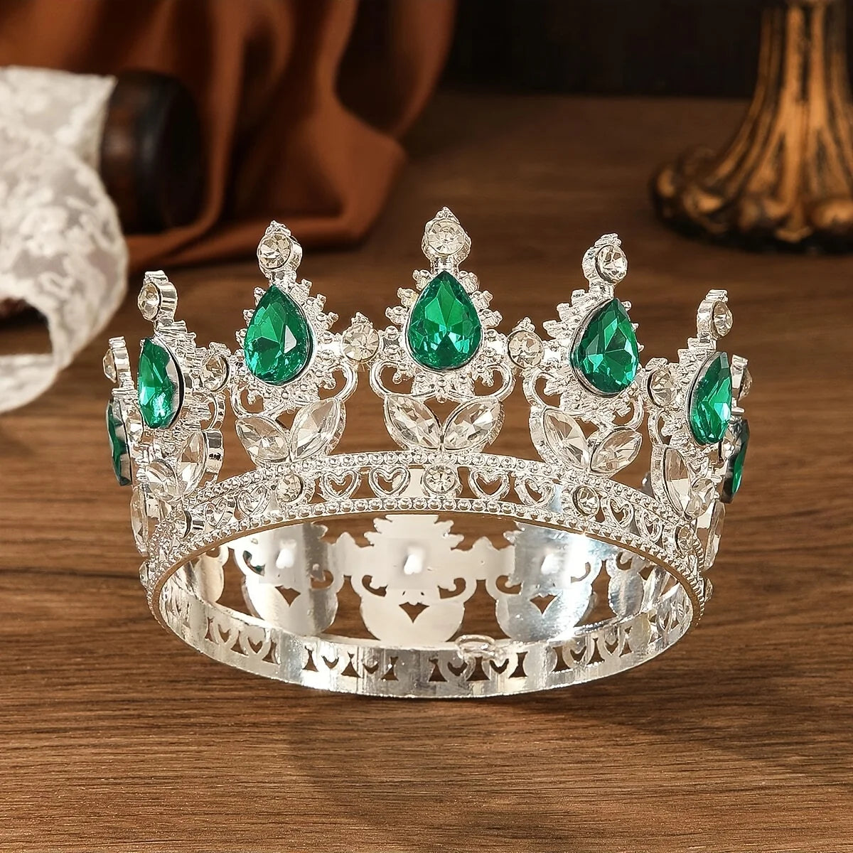 Tiara coroa barroca com cristais