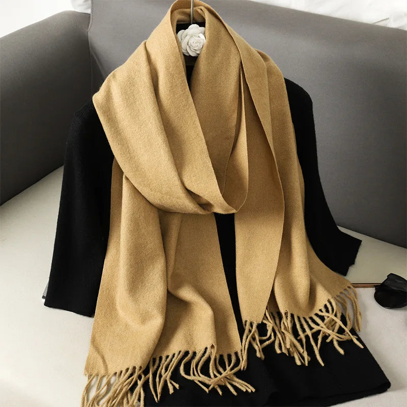 Cachecol pashmina liso com franjas