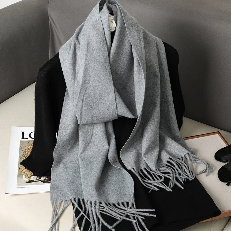 Cachecol pashmina liso com franjas
