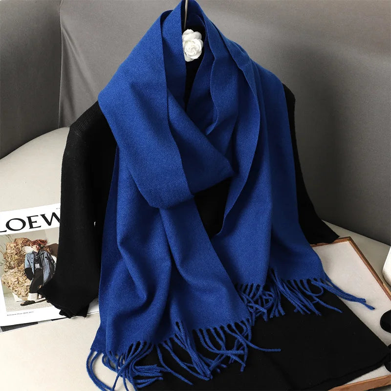 Cachecol pashmina liso com franjas